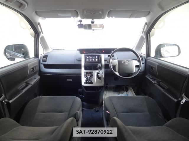 Toyota VOXY 2013-09 7805213-2