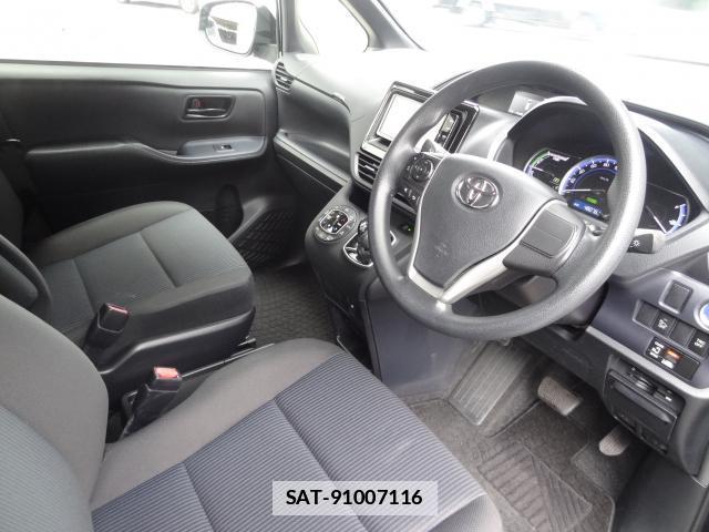 Toyota VOXY 2015-07 7805219-11