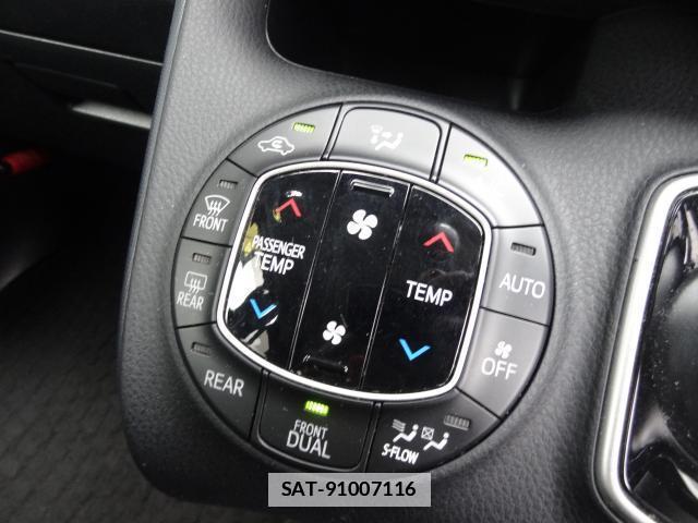 Toyota VOXY 2015-07 7805219-19