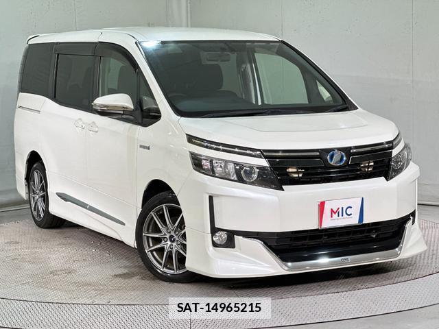 Toyota VOXY 2014-07 7805585-12