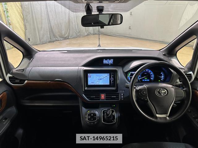 Toyota VOXY 2014-07 7805585-5