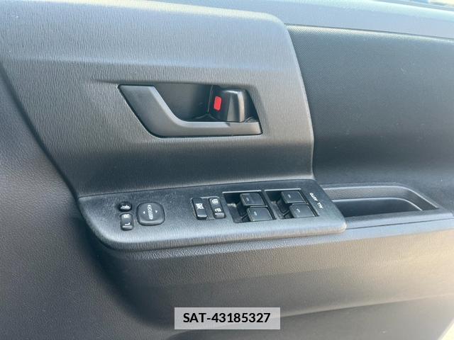 Toyota VOXY 2010-08 7805872-19