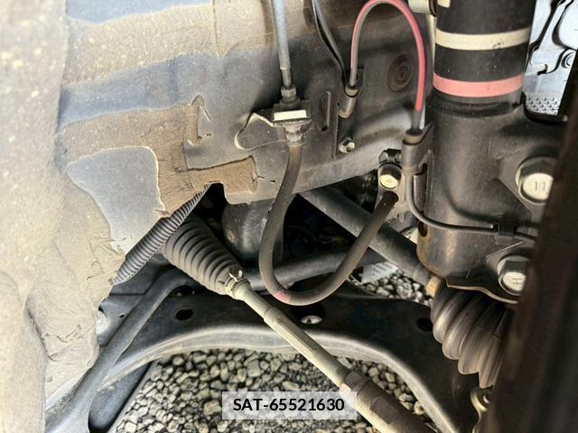 Toyota VOXY 2023-10 7805975-16