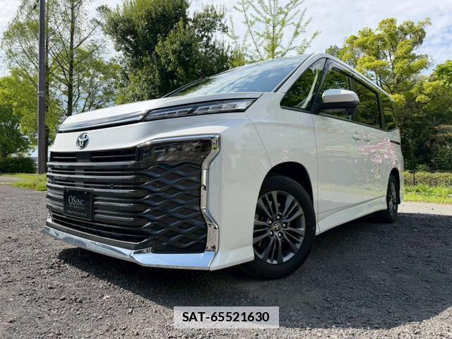 Toyota VOXY 2023-10 7805975-4