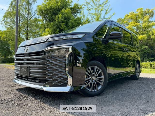 Toyota VOXY 2023-03 7805981-1