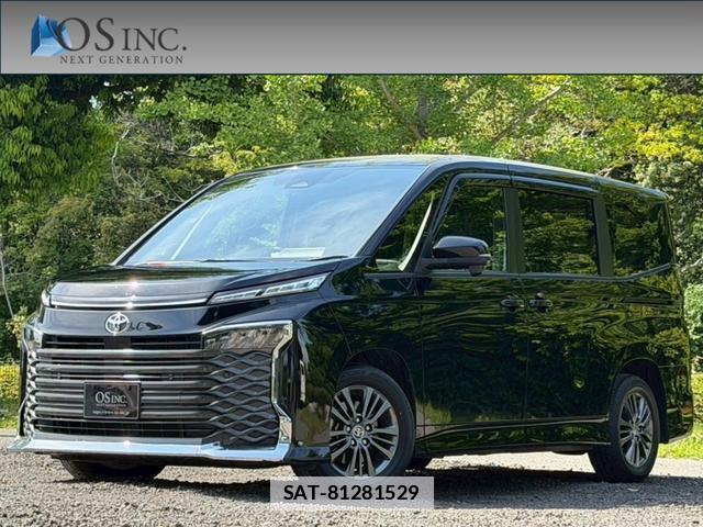 Toyota VOXY 2023-03 7805981-14