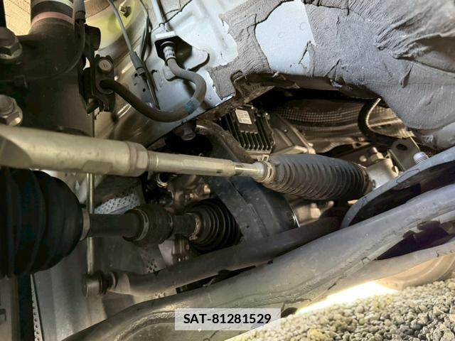 Toyota VOXY 2023-03 7805981-2