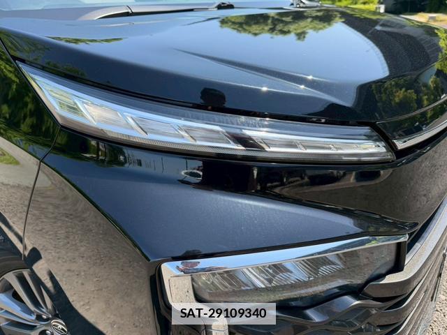 Toyota VOXY 2023-09 7805983-10