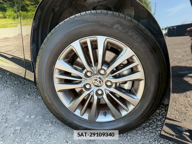Toyota VOXY 2023-09 7805983-12