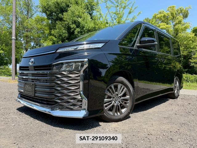 Toyota VOXY 2023-09 7805983-4