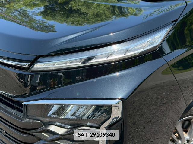 Toyota VOXY 2023-09 7805983-5