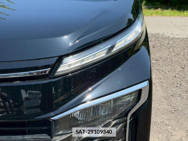 Toyota VOXY 2023-09 7805983-6