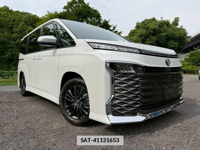 Toyota VOXY 2026-02 7805986-14