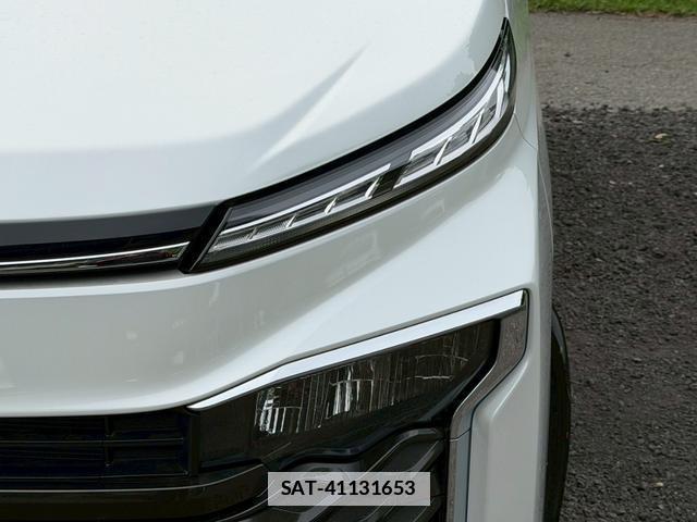 Toyota VOXY 2026-02 7805986-3