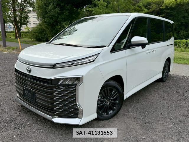 Toyota VOXY 2026-02 7805986-5