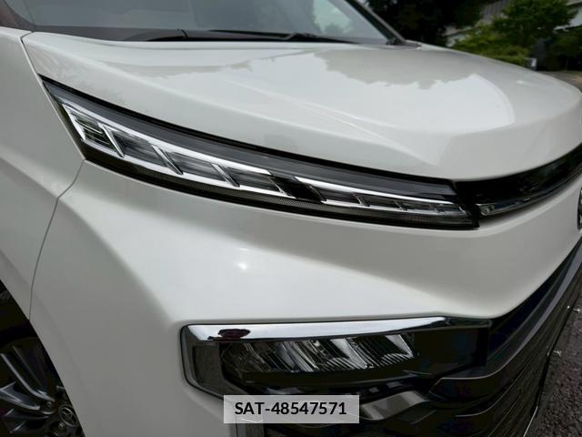 Toyota VOXY 2023-08 7805997-10