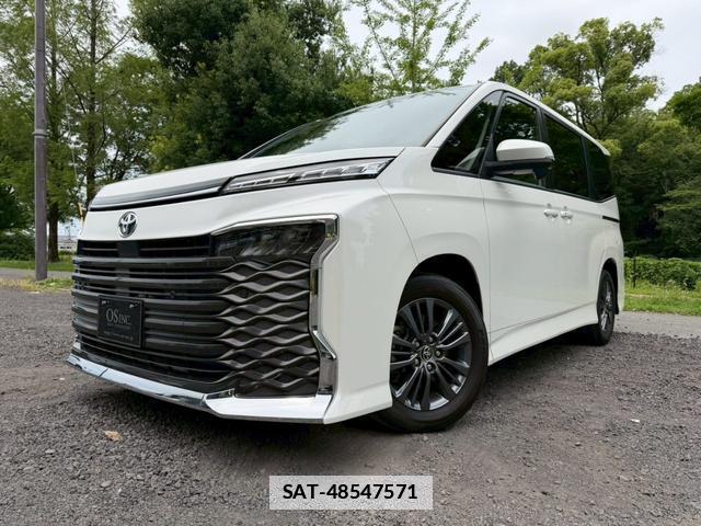 Toyota VOXY 2023-08 7805997-4