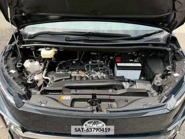 Toyota VOXY 2023-08 7805998-17