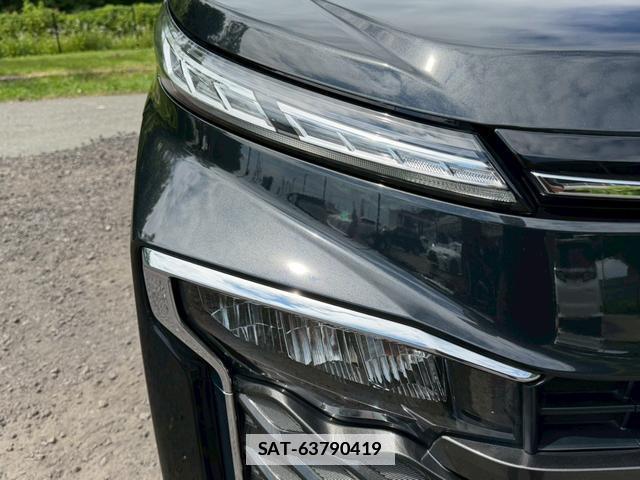 Toyota VOXY 2023-08 7805998-2