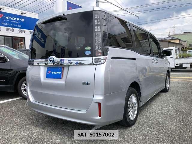Toyota VOXY 2016-07 7806570-16