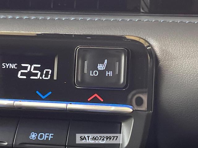 Toyota VOXY 2026-03 7806662-6