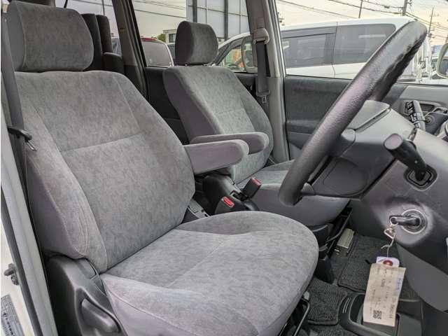 Toyota VOXY 2007-03 7807132-10