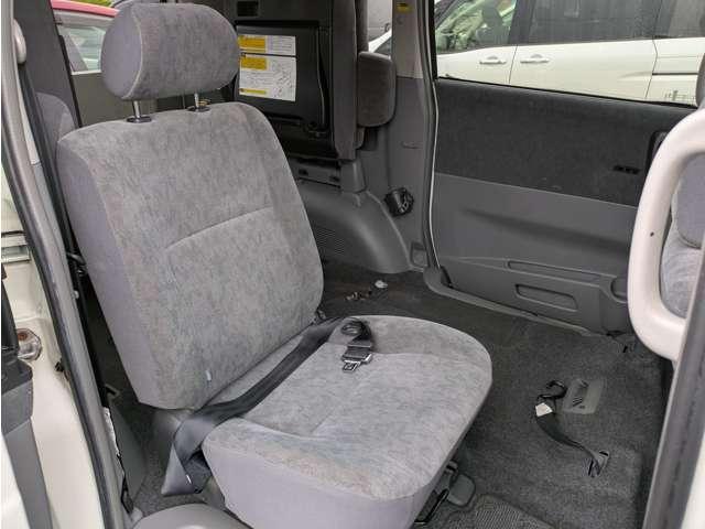 Toyota VOXY 2007-03 7807132-13