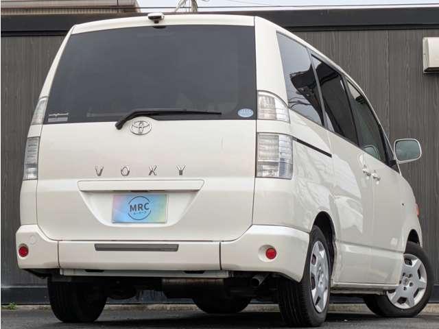 Toyota VOXY 2007-03 7807132-2