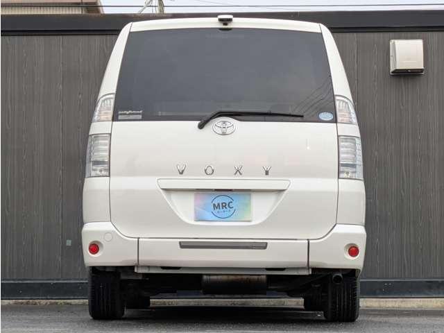 Toyota VOXY 2007-03 7807132-7