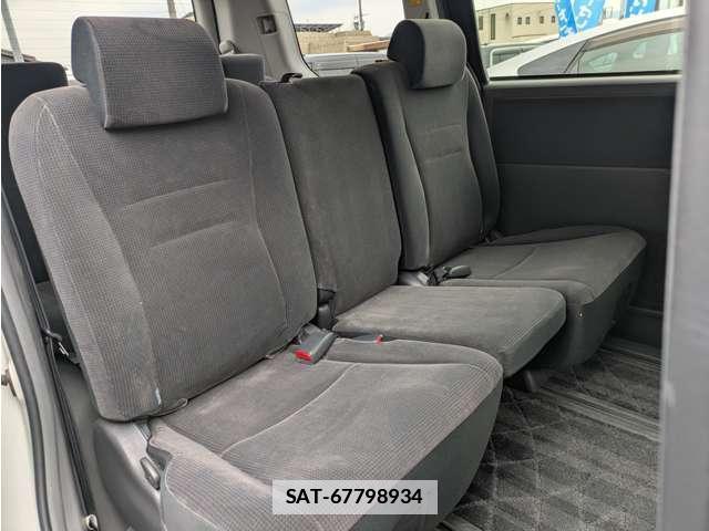 Toyota VOXY 2009-08 7807147-12