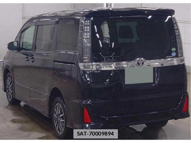 Toyota VOXY 2015-04 7807188-4