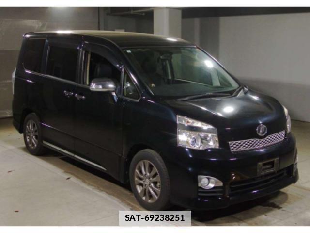 Toyota VOXY 2013-09 7807343-3