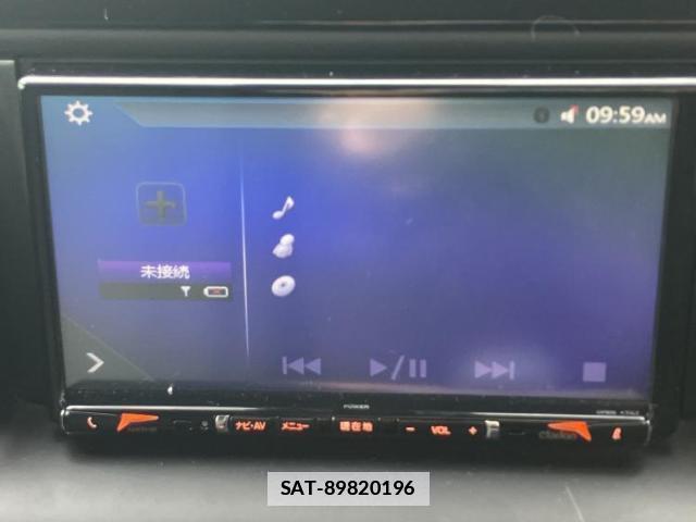 Toyota VOXY 2017-07 7807967-10