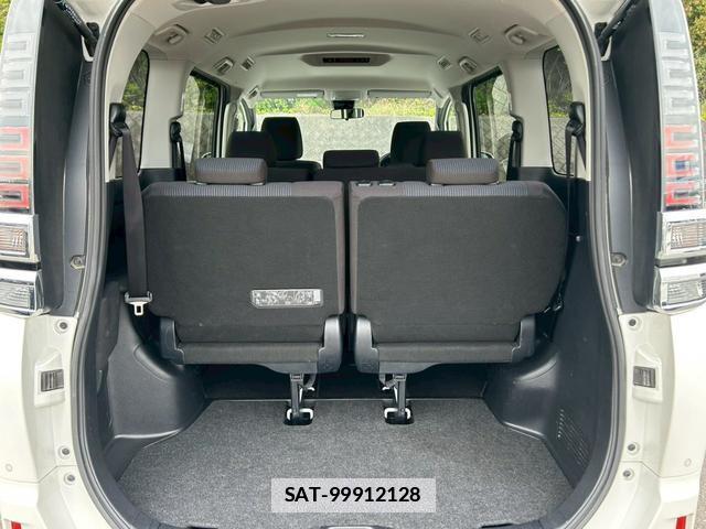 Toyota VOXY 2020-04 7808312-10