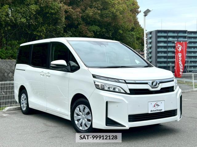 Toyota VOXY 2020-04 7808312-2