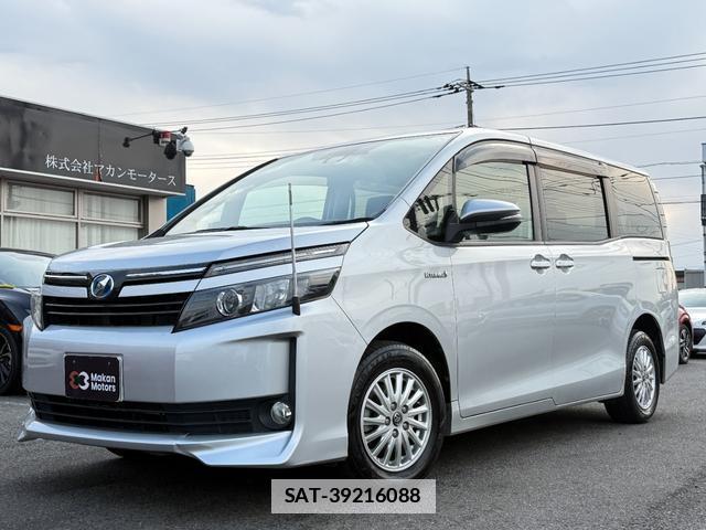 Toyota VOXY 2016-07 7808795-0
