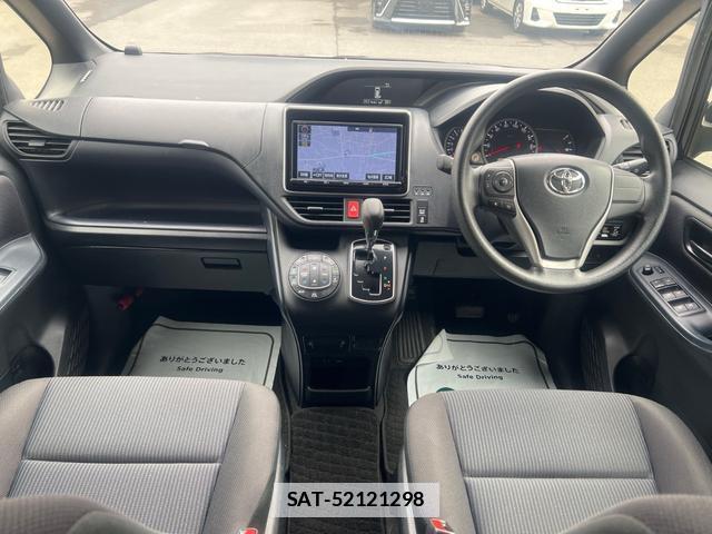 Toyota VOXY 2016-11 7808910-1