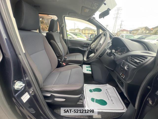 Toyota VOXY 2016-11 7808910-10