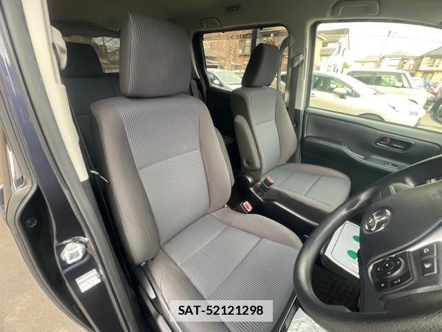 Toyota VOXY 2016-11 7808910-11