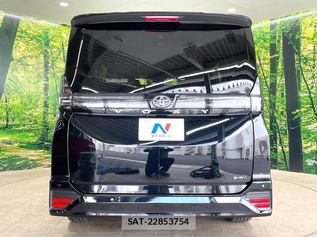 Toyota VOXY 2026-01 7809102-15