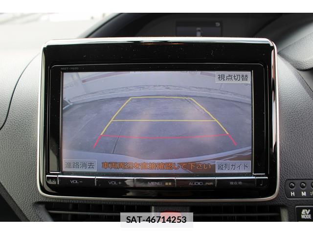 Toyota VOXY 2014-03 7809433-10