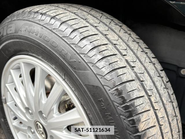 Toyota VOXY 2015-01 7809556-10