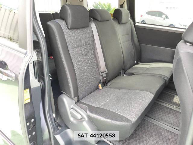 Toyota VOXY 2011-05 7809875-15