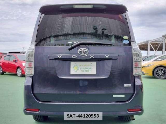 Toyota VOXY 2011-05 7809875-17