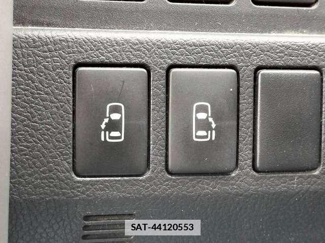 Toyota VOXY 2011-05 7809875-5