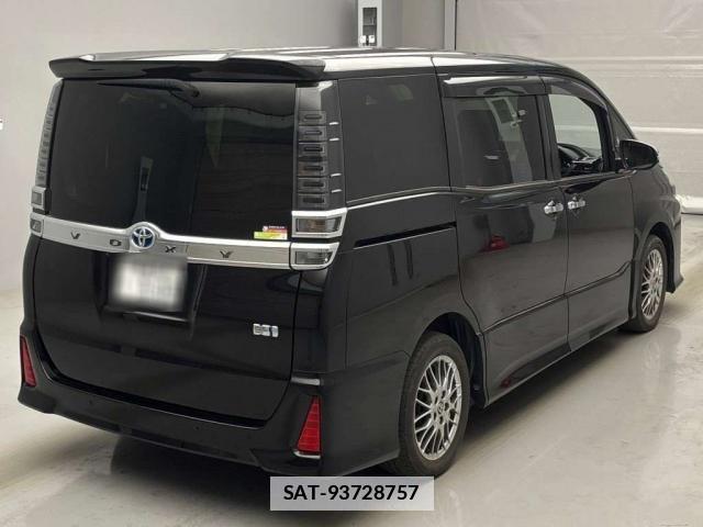 Toyota VOXY 2021-09 7810342-11