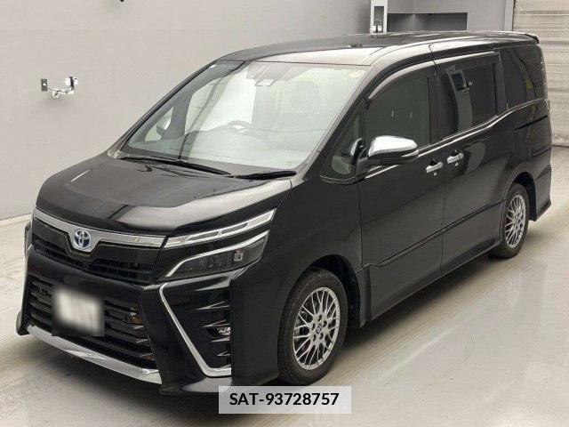 Toyota VOXY 2021-09 7810342-14