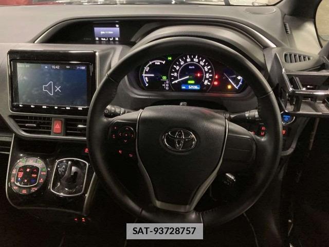 Toyota VOXY 2021-09 7810342-2
