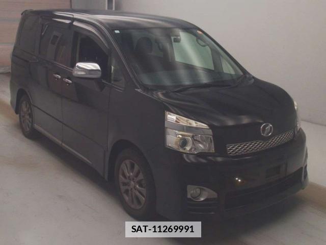 Toyota VOXY 2013-11 7811204-0