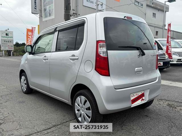 Suzuki WAGON R 2014-09 7805584-4